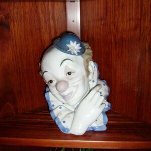 Porcelain Clown Head Figurine, VGUC